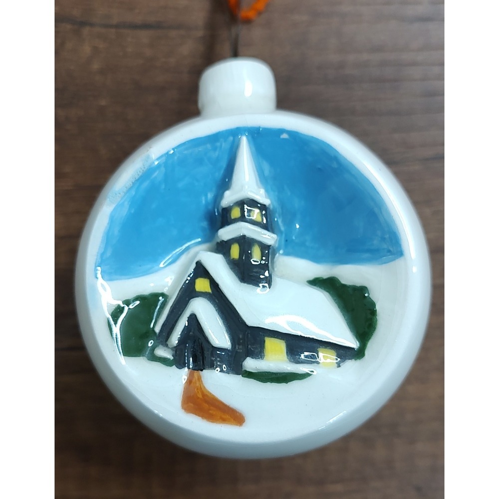 VTG 1975 Duncan Ceramics 1976 Christmas Ornament Church Scene Winter Snow A17